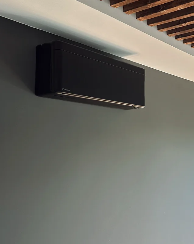 realizacja-daikin-stylish-black-2